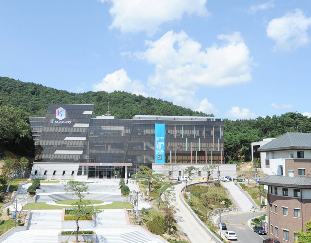 湖南大学